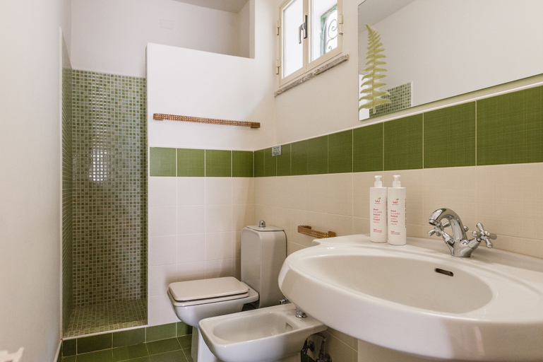 Bathroom 3, Casetta Amelia Apts by Wonderful Italy, Messina