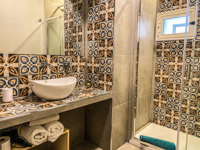 Bathroom 5, Casa D'Angiò, Foggia