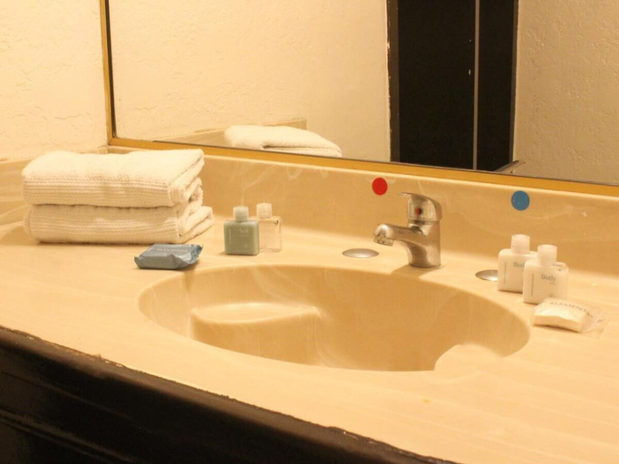 Bathroom 4, Hotel Sunio City, Tijuana