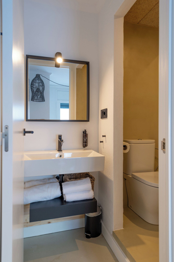 Bathroom 5, Hostal Boutique Es Menut, Girona