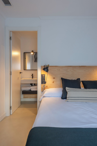 Bedroom 4, Hostal Boutique Es Menut, Girona