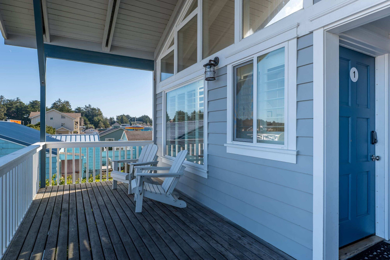 Others 5, Bandon Marina Inn, Coos