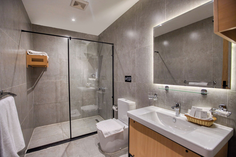 Bathroom 3, Locanda Museum Hotel, Al-Ahram