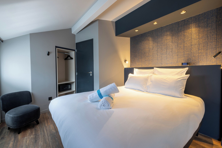 Bedroom 3, Miura, Savoie