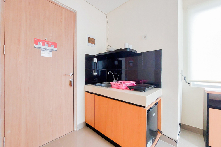 Others 3, Homey and Comfort Studio Apartment at B Residence By Travelio, Tangerang Selatan