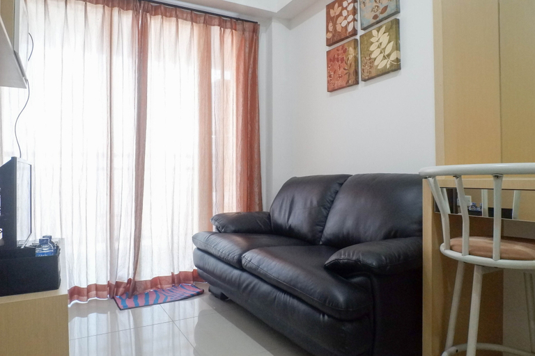 Others 3, Relaxing And Serene 2Br Apartment At Tanglin Supermall Mansion, Surabaya