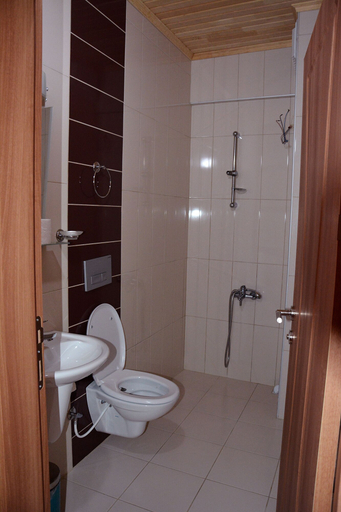 Bathroom 5, Sen Villa Motel, Çaykara