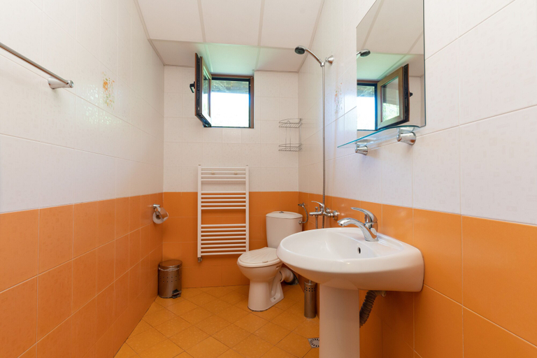 Bathroom 5, Ecohotel Imenieto, Veliko Tarnovo