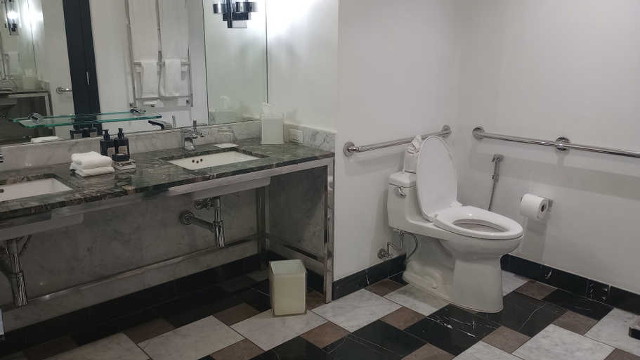 Bathroom 7