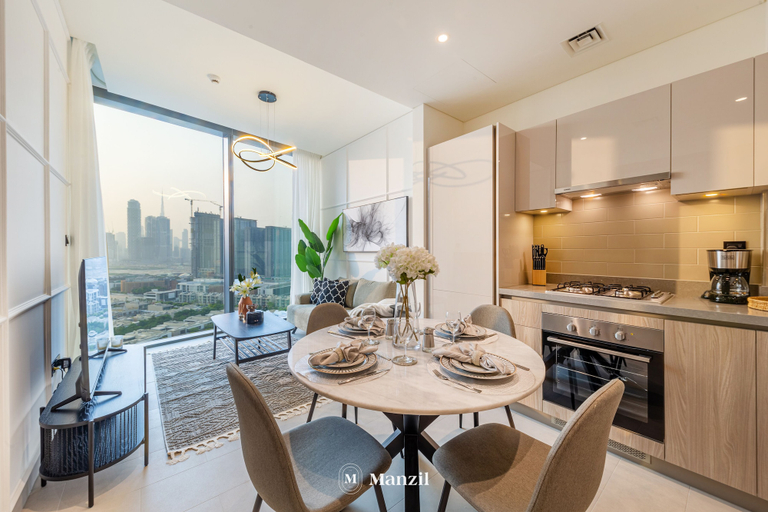 Private kitchen, Manzil - Sleek 1BR nr Downtown w Burj views, Dubai