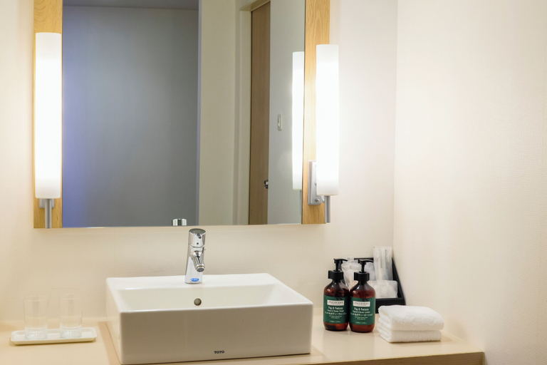 Bathroom 5, ANA Crowne Plaza KOBE by IHG, Kobe