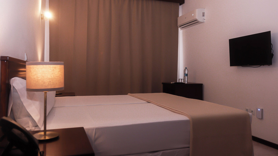 Bedroom 3, Hotel Central Santa Maria