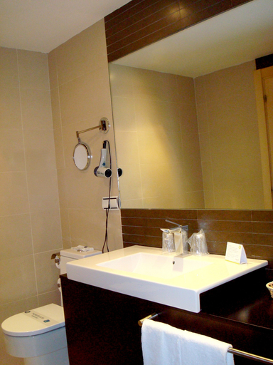 Bathroom 5, Hotel Sercotel Portales, La Rioja