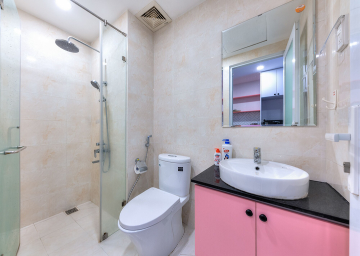 Bathroom 5, RIVERGATE apartment infinity pool & Gym, District 4