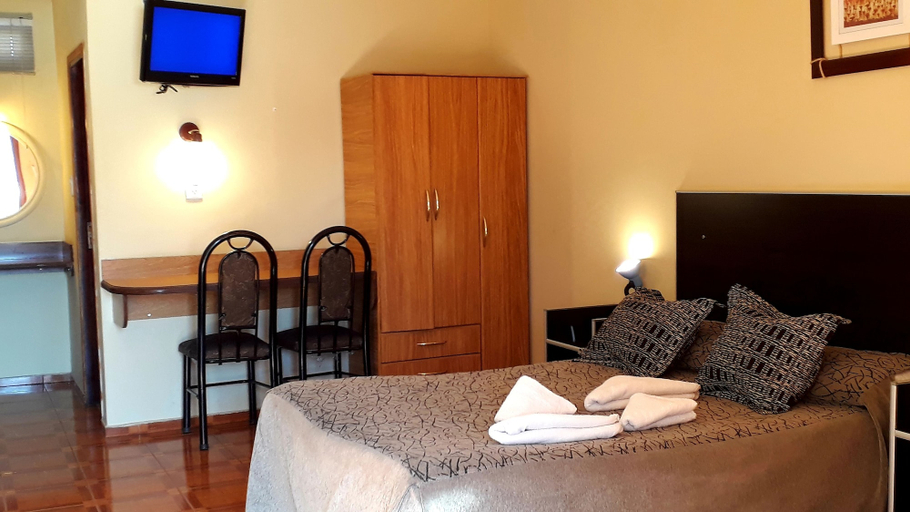 Bedroom 2, Hotel Francia, San Rafael