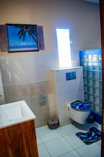 Bathroom 4, Villa Mia, Diana