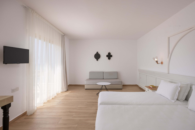 Bedroom 3, Atlantica Akteon