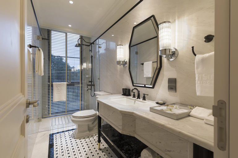 Bathroom 6