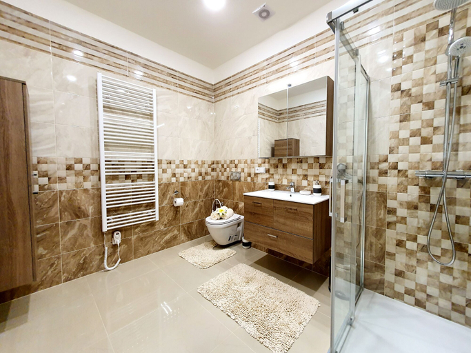 Bathroom 5, Madonna Apartments, Karlovy Vary