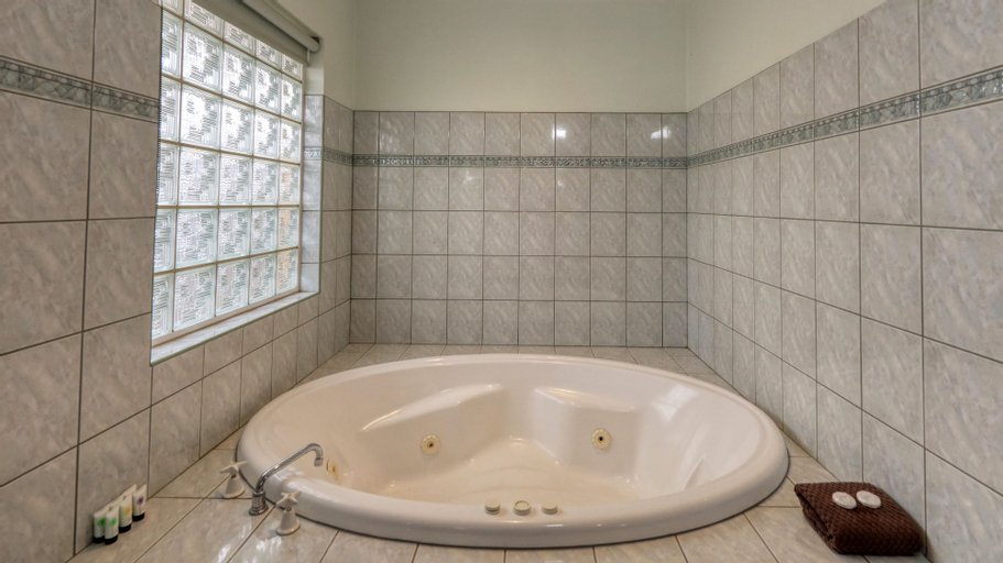 Bathroom 3