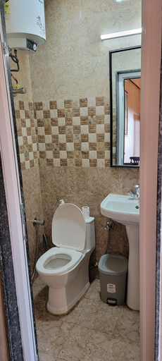 Bathroom 4, Casa Arhan Luxury Mussoorie Homestay, Dehradun
