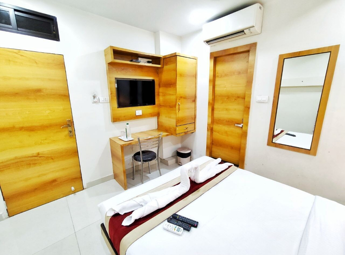 Bedroom 2, Gateway suites, Mumbai Suburban