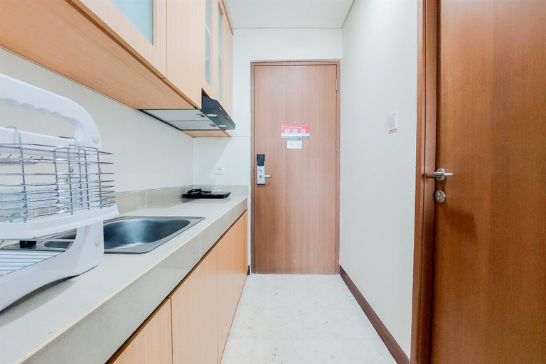 Others 5, Warm And Simply Look Studio Apartment At B Residence, Tangerang Selatan
