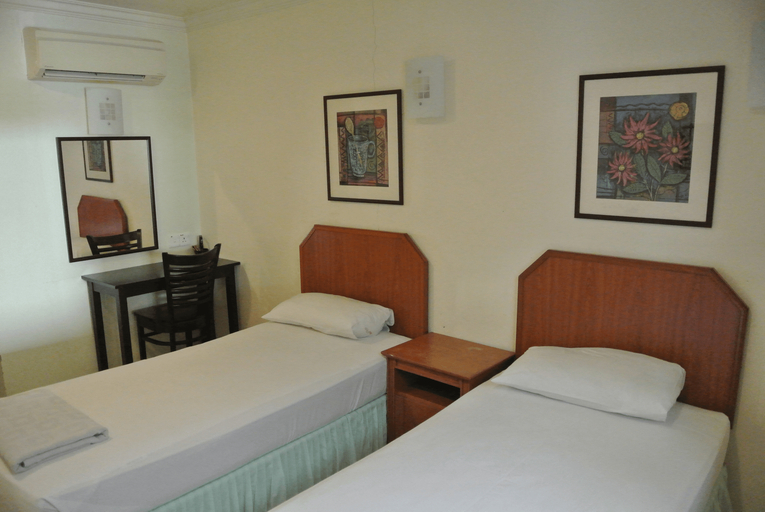 Bedroom 3, Travellers Lodge (Hotel Johan 2), Malacca City