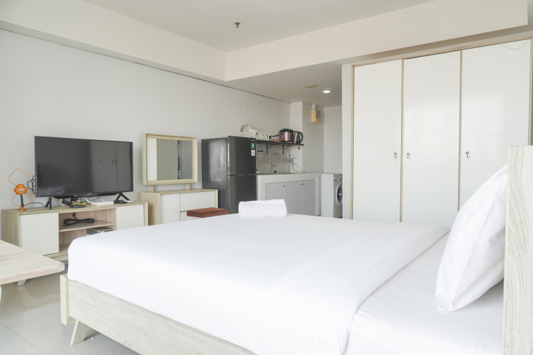 Bedroom 3, Relaxing Studio Apartment H Residence By Travelio, East Jakarta