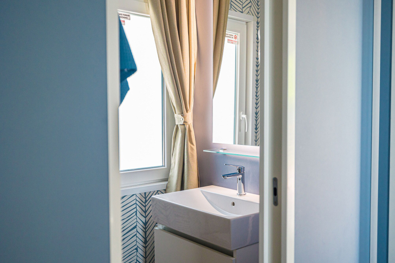 Bathroom 3, Camping Village Riva Blu, Brescia