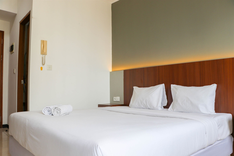 Bedroom 4, Homey And Comfort Stay Studio Room Maple Park Sunter Apartment, North Jakarta