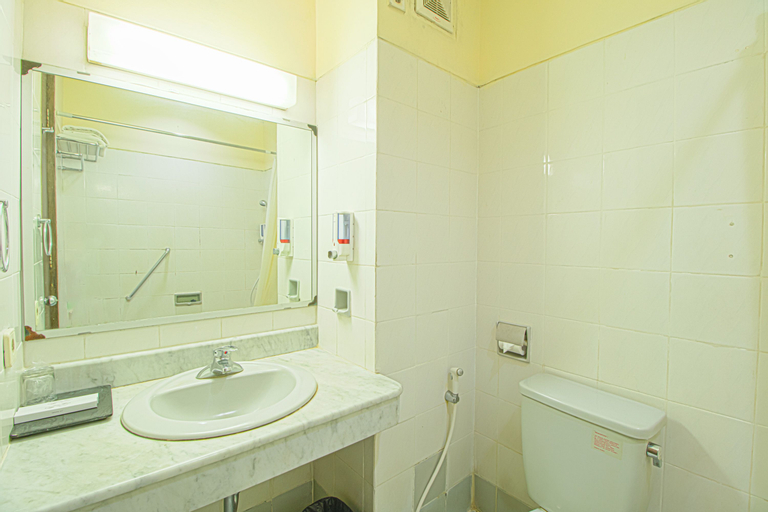 Bedroom 5, Hotel Bumi Sawunggaling, Bandung
