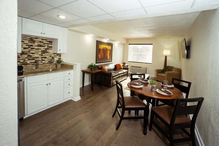Dining Room 7