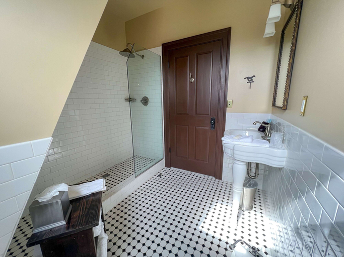 Bathroom 4, Sheridan Inn, B/W Signature Collection, Sheridan