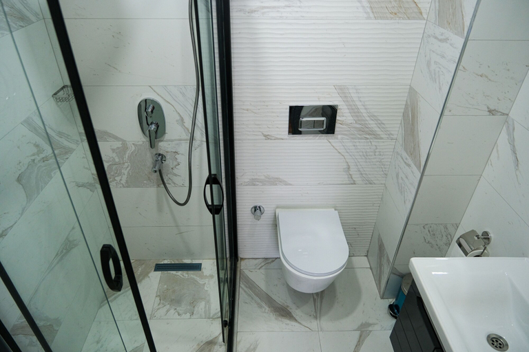Bathroom 5, Hotel la Vitrine, Beyoğlu