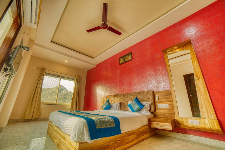 Bedroom 3, Hotel Paramount Udaipur, Udaipur