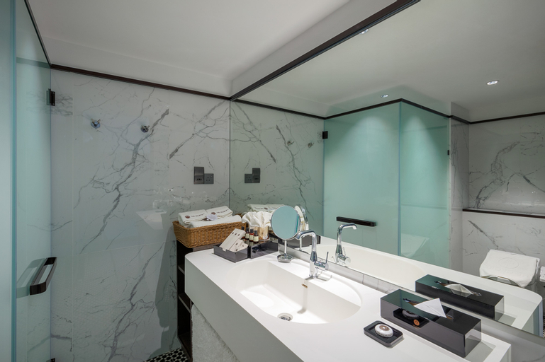 Bedroom 5, The George Penang by The Crest Collection, Penang Island