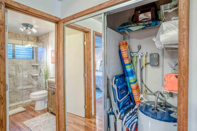 Bathroom 4, Tropical & Serene Garden Vistas, Maui