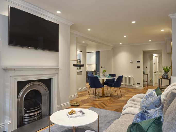 Others 4, Mayfair – Peterson House, London