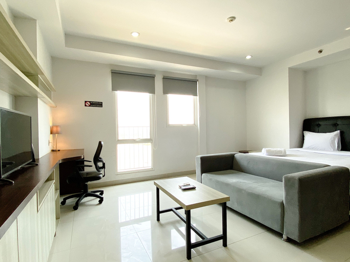 Bedroom 2, Spacious and Comfy Studio Room Azalea Suites Apartment By Travelio, Cikarang