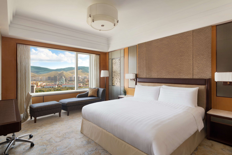 Bedroom 3, Shangri-La Hotel Ulaanbaatar, Ulan Bator
