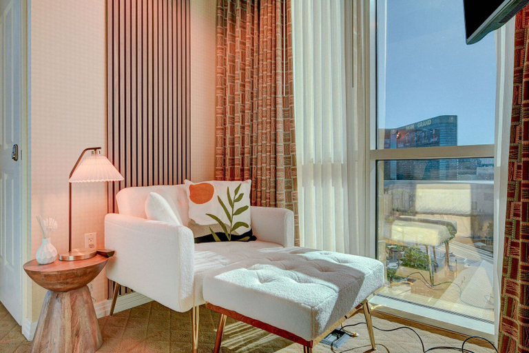 Bedroom 4, LUXE 702 MGM Signature 1 BR 2 BTH SUITE, Clark