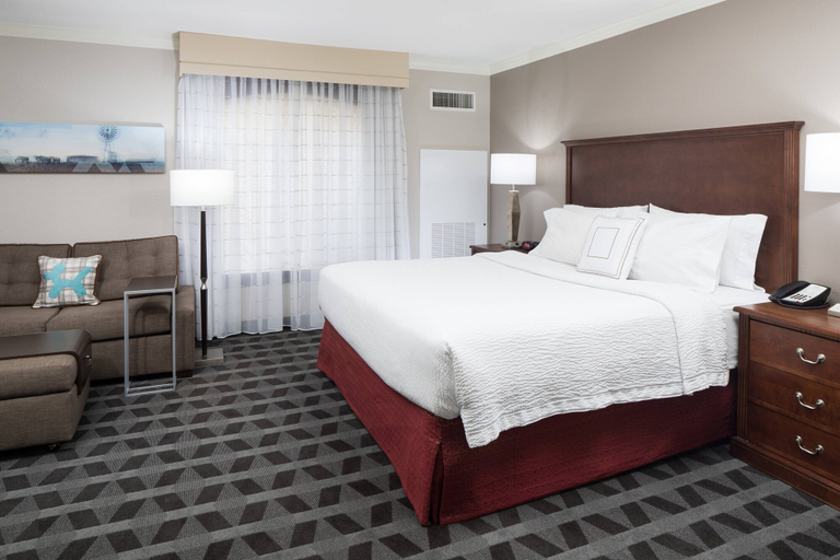 Bedroom 2, TownePlace Suites by Marriott Fort Worth Downtown, Fort Worth