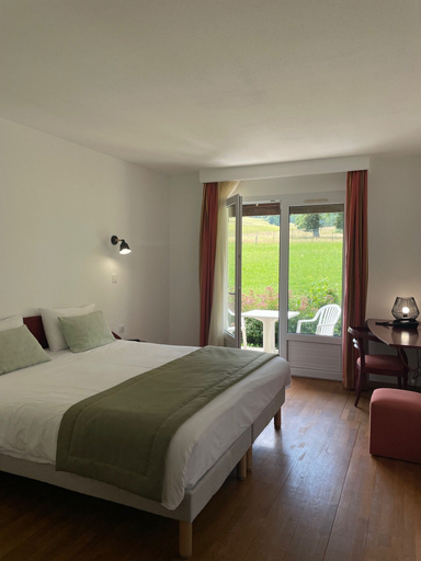 Bedroom 4, Hôtel La Châtelleraie, Cantal