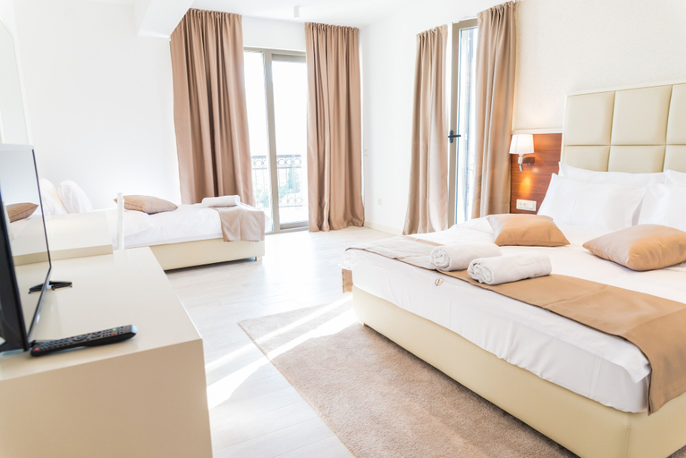 Bedroom 3, Hotel Kadmo by Aycon