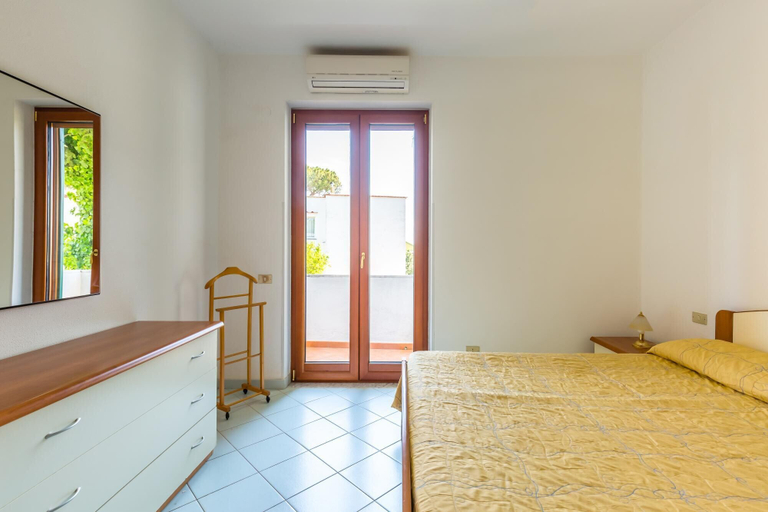 Room 5, Friendly Family Apartment at Ischia, Napoli