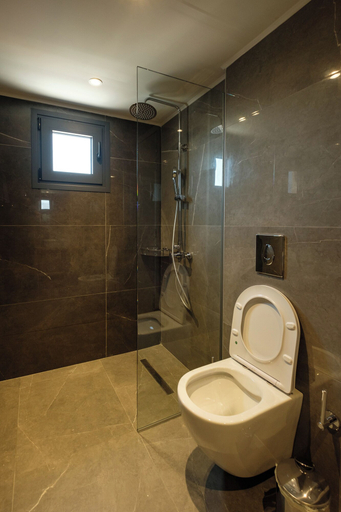 Bathroom 4, Sky-High Central Penthouse - 02, Crete