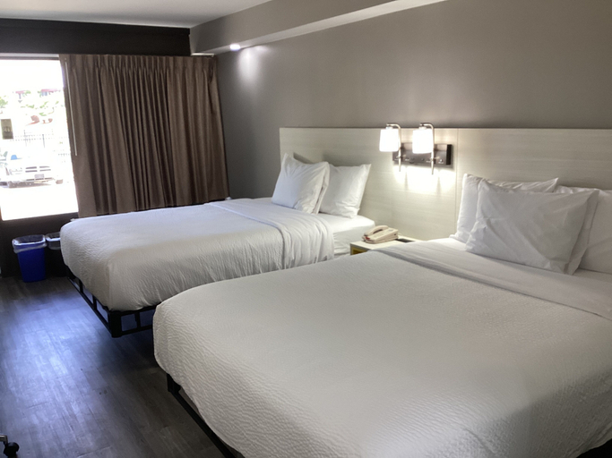 Bedroom 4, Days Inn by Wyndham Baltimore Northwest, Baltimore