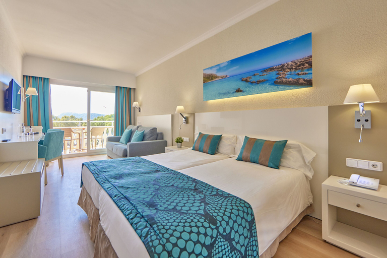Bedroom 3, Universal Hotel Lido Park & Spa, Baleares