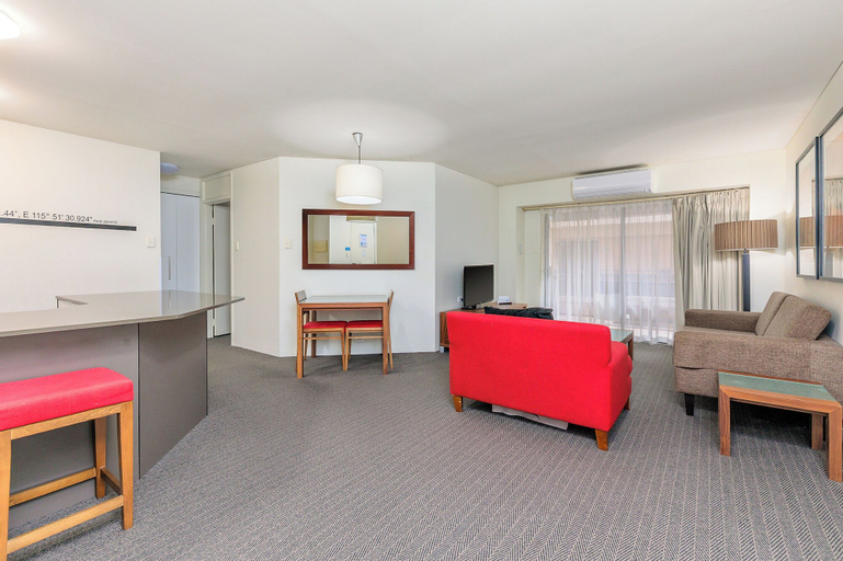 Bedroom 28